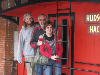 dan dad mum 320x240 dan dad mum 320x240