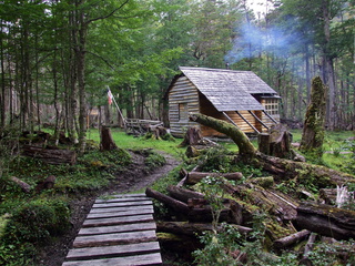 villa ohiggins refuge 320x240 villa ohiggins refuge 320x240